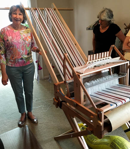 Demonstration of warping trapeze